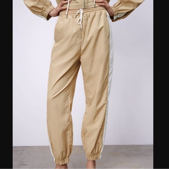 ZARA Women's Jogging Pants With Side Stripe Size XS - Picture 1 of 3